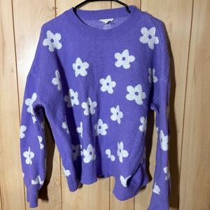 Mimosa - purple sweater with white flowers
